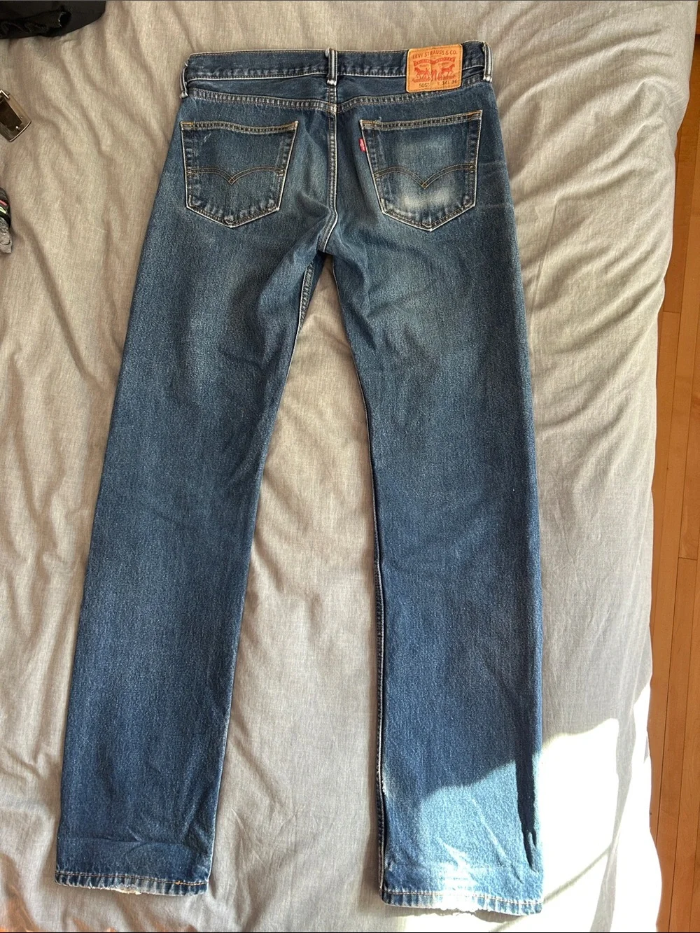 Levi’s 505 Jeans 34x36 - Picture 3 of 6